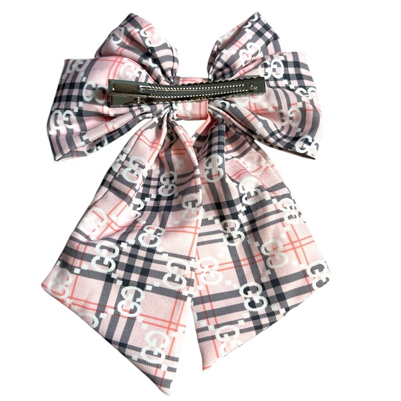 Beautiful Fashion Pink Hair Bow - Picture 2 of 2